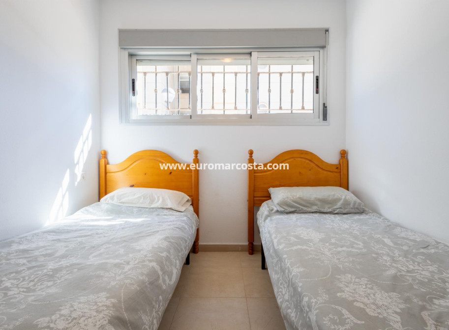 Venta - Apartamento / piso - Torrevieja - TORREVIEJA