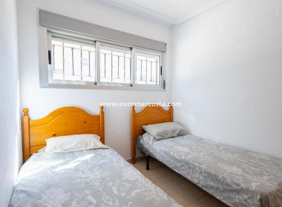 Venta - Apartamento / piso - Torrevieja - TORREVIEJA