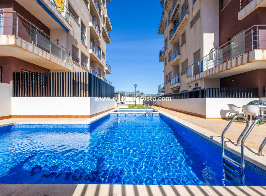 Venta - Apartamento / piso - Torrevieja - TORREVIEJA