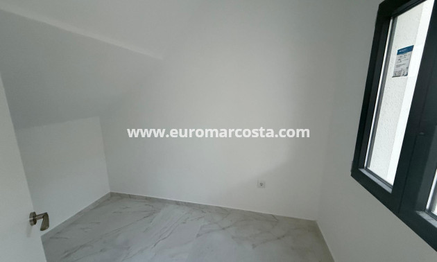 Sale - Bungalow - Orihuela Costa