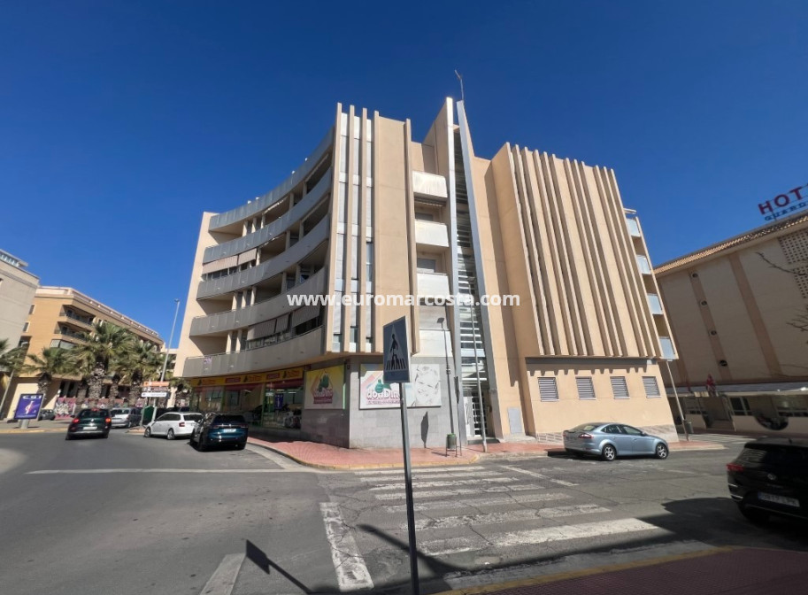 Sale - Apartment / flat - Guardamar del Segura