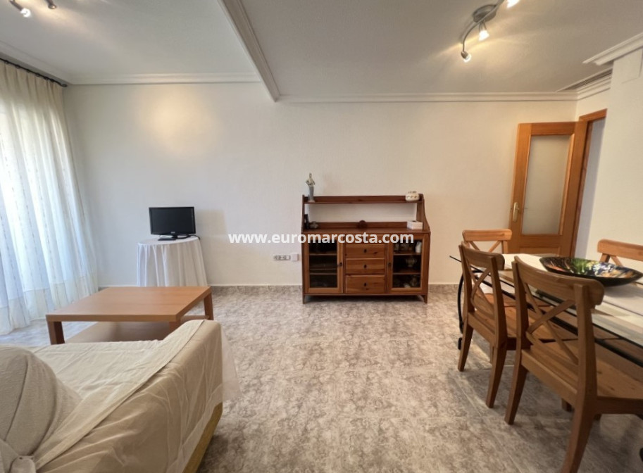 Sale - Apartment / flat - Guardamar del Segura