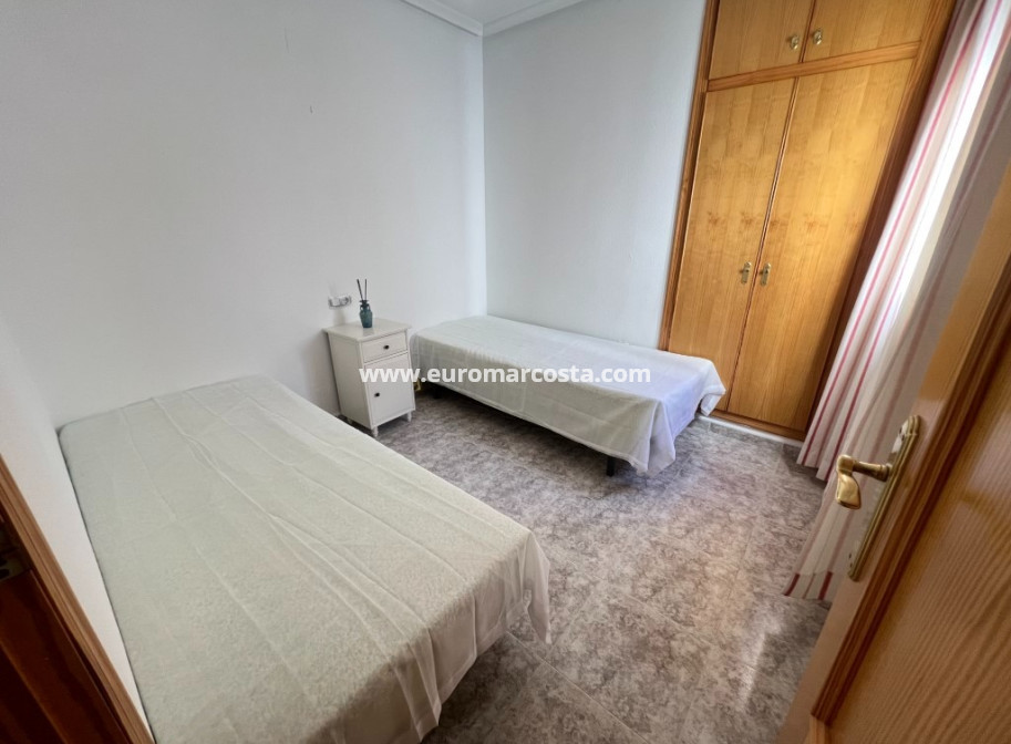 Sale - Apartment / flat - Guardamar del Segura