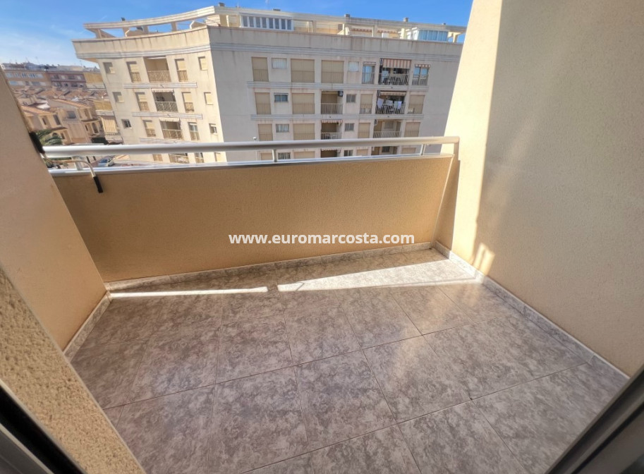 Sale - Apartment / flat - Guardamar del Segura