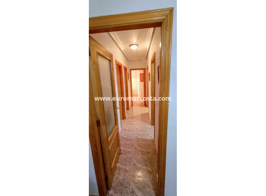 Sale - Apartment / flat - Torrevieja - TORREVIEJA