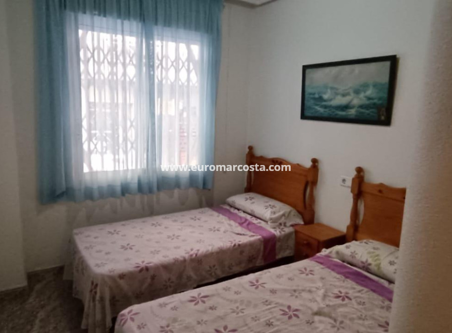 Sale - Apartment / flat - Torrevieja - TORREVIEJA