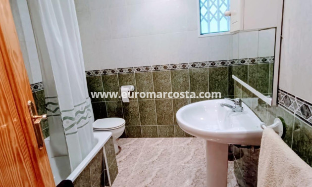 Sale - Apartment / flat - Torrevieja - TORREVIEJA