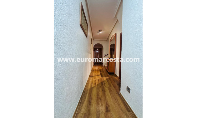 Sale - Penthouse - Torrevieja - TORREVIEJA