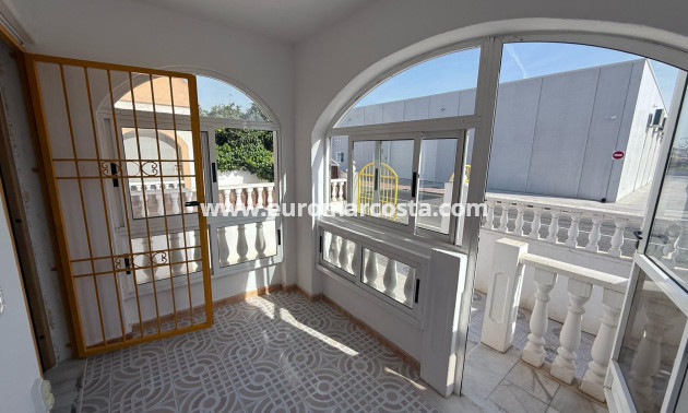 Venta - Adosado - Torrevieja - TORREVIEJA