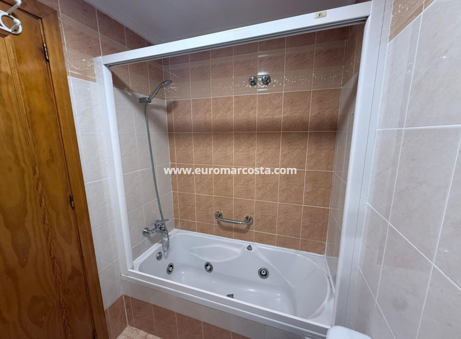 Venta - Adosado - Torrevieja - TORREVIEJA