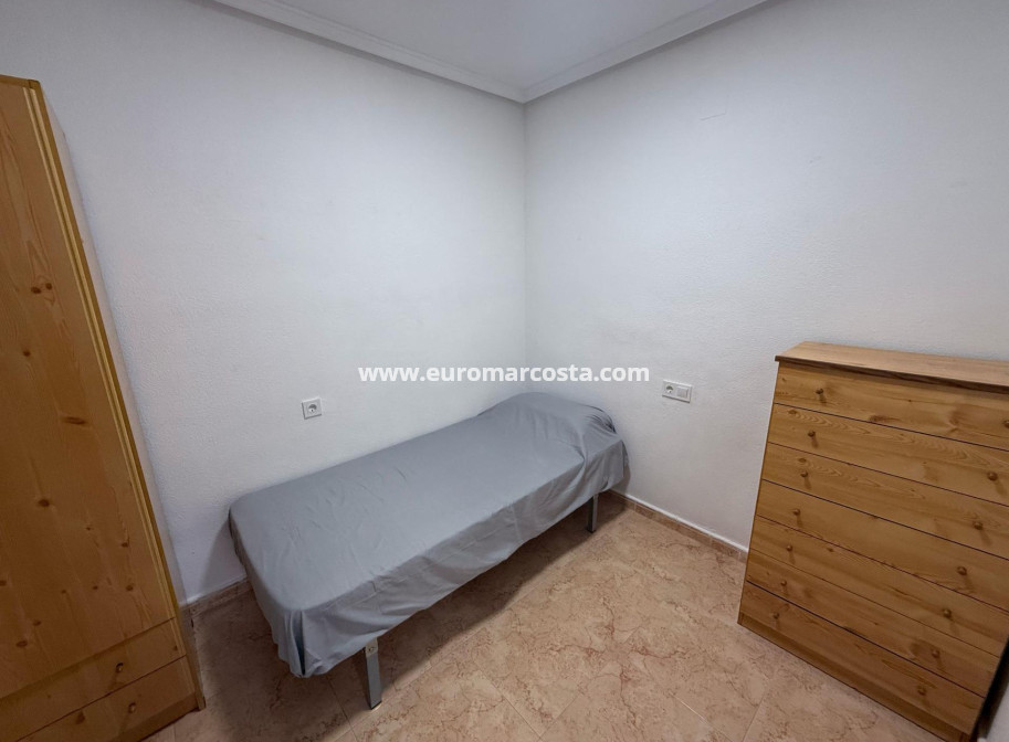 Venta - Adosado - Torrevieja - TORREVIEJA