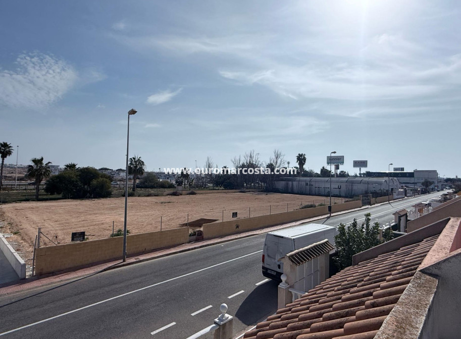 Venta - Adosado - Torrevieja - TORREVIEJA