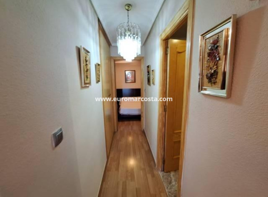 Sale - Apartment / flat - Torrevieja - La Mata