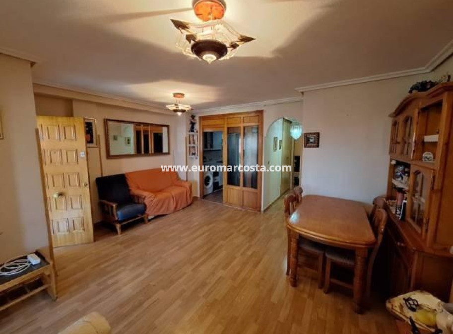 Sale - Apartment / flat - Torrevieja - La Mata