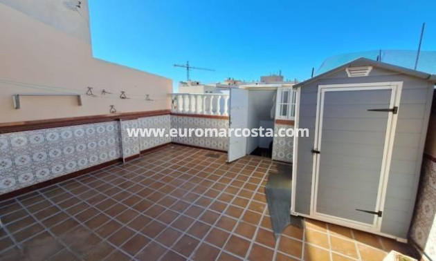 Sale - Apartment / flat - Torrevieja - La Mata