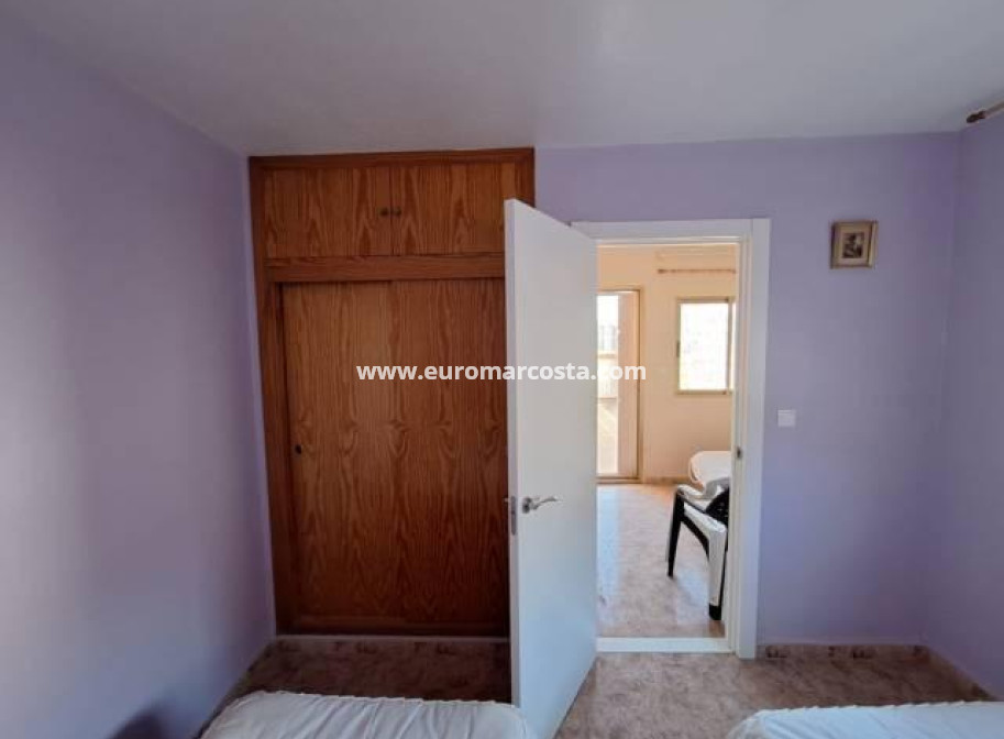 Sale - Apartment / flat - Torrevieja - La Mata