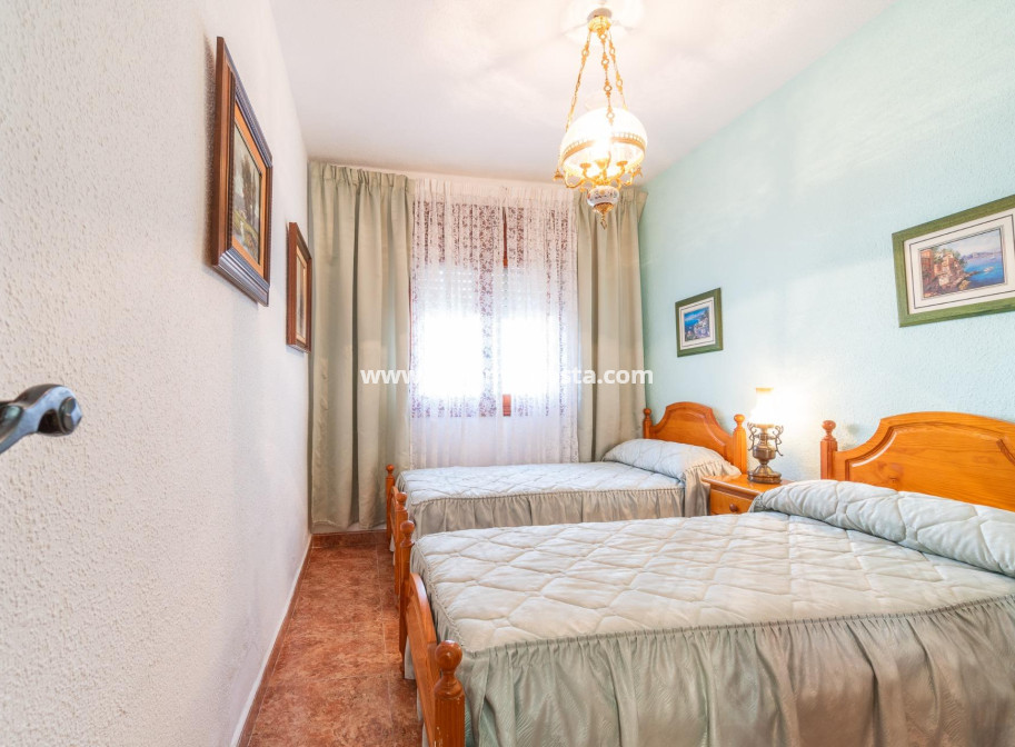 Venta - Villa - Torrevieja - TORREVIEJA