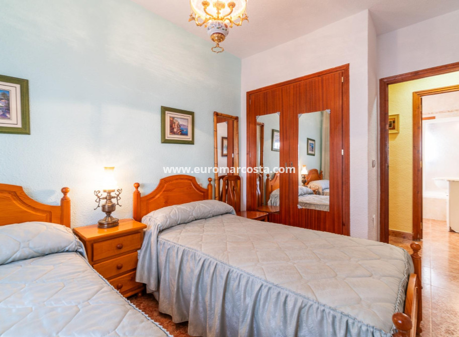 Venta - Villa - Torrevieja - TORREVIEJA