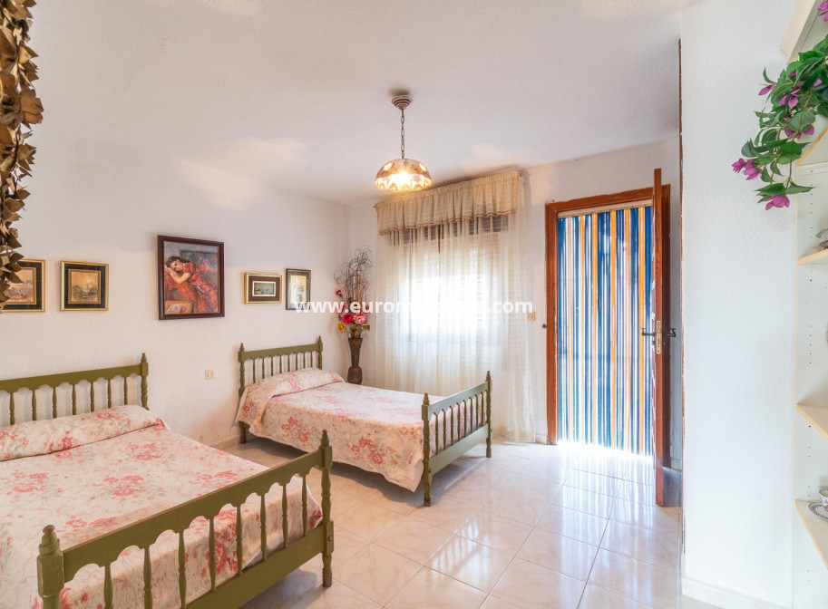 Venta - Villa - Torrevieja - TORREVIEJA