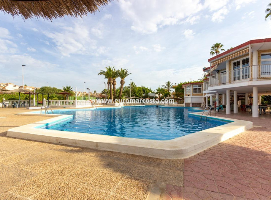 Objekte zum Wiederverkauf - Villa freitstehend - Torrevieja - TORREVIEJA