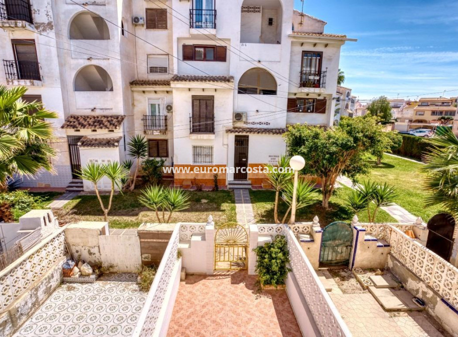 Objekte zum Wiederverkauf - Villa freitstehend - Torrevieja - Calas blanca