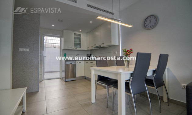 Sale - Bungalow - Torrevieja - TORREVIEJA