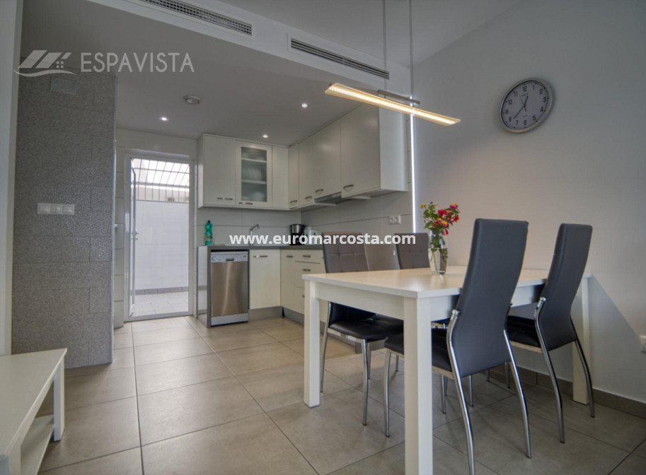 Sale - Bungalow - Torrevieja - TORREVIEJA