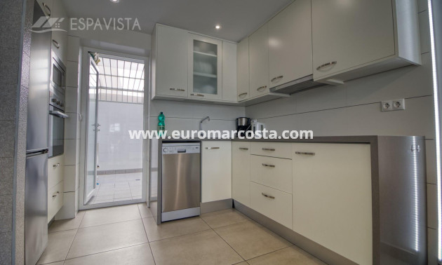 Sale - Bungalow - Torrevieja - TORREVIEJA