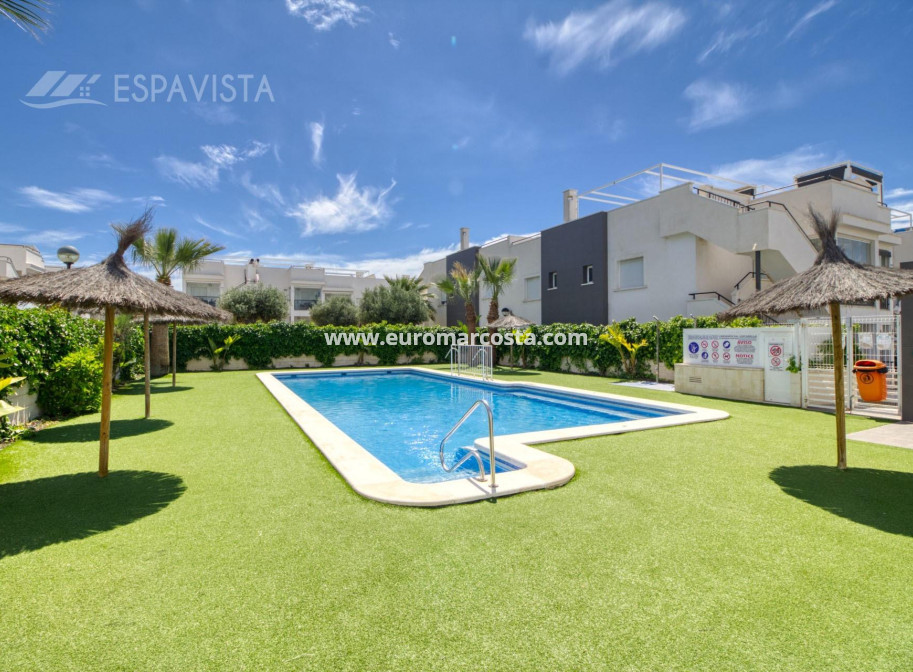 Sale - Bungalow - Torrevieja - TORREVIEJA