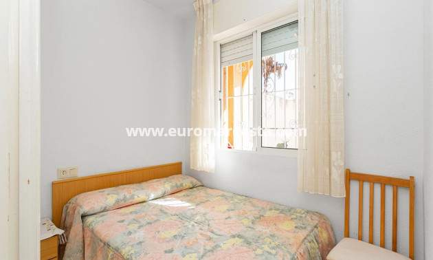 Venta - Bungalow Planta Baja - Torrevieja - TORREVIEJA