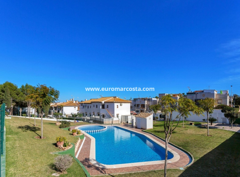 Venta - Bungalow Planta Baja - Torrevieja - TORREVIEJA