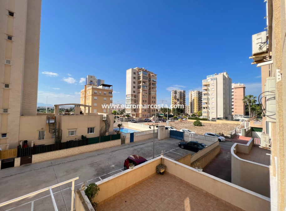 Sale - Apartment / flat - Guardamar del Segura