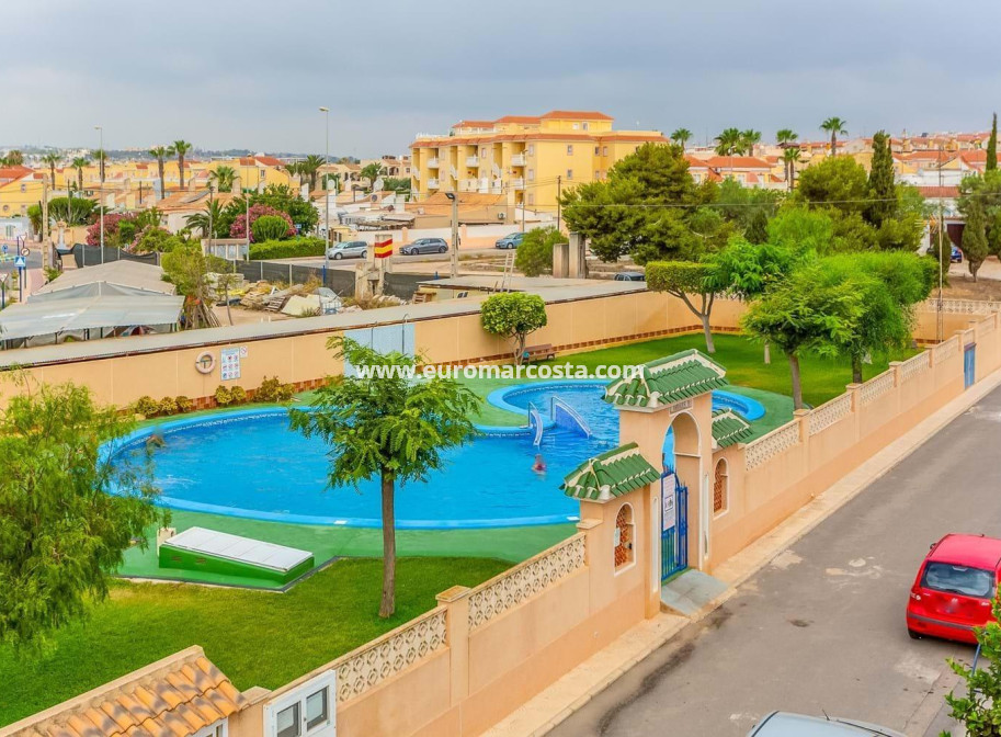 Venta - Chalet - Orihuela Costa - La Zenia- Orihuela costa