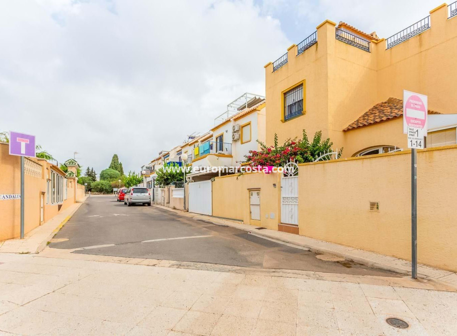 Venta - Chalet - Orihuela Costa - La Zenia- Orihuela costa