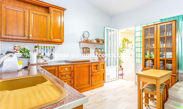 Venta - Chalet - Orihuela Costa - La Zenia- Orihuela costa