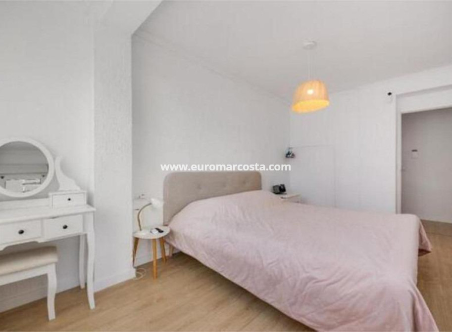 Sale - Apartment / flat - Torrevieja - TORREVIEJA