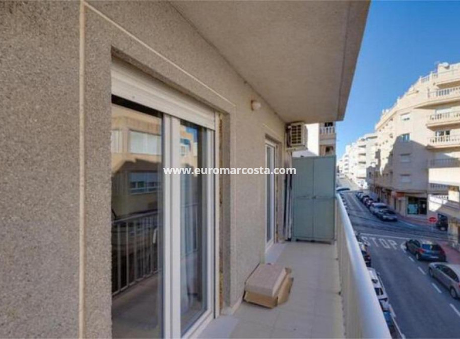 Sale - Apartment / flat - Torrevieja - TORREVIEJA