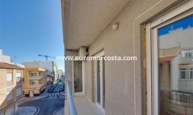 Sale - Apartment / flat - Torrevieja - TORREVIEJA