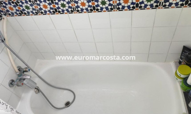 Sale - Apartment / flat - Torrevieja - Calas blanca