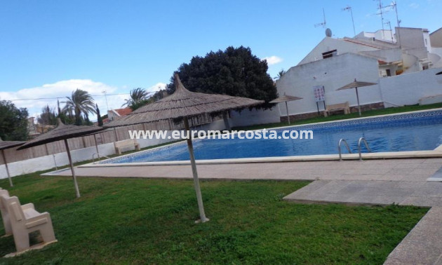 Sale - Apartment / flat - Torrevieja - Calas blanca