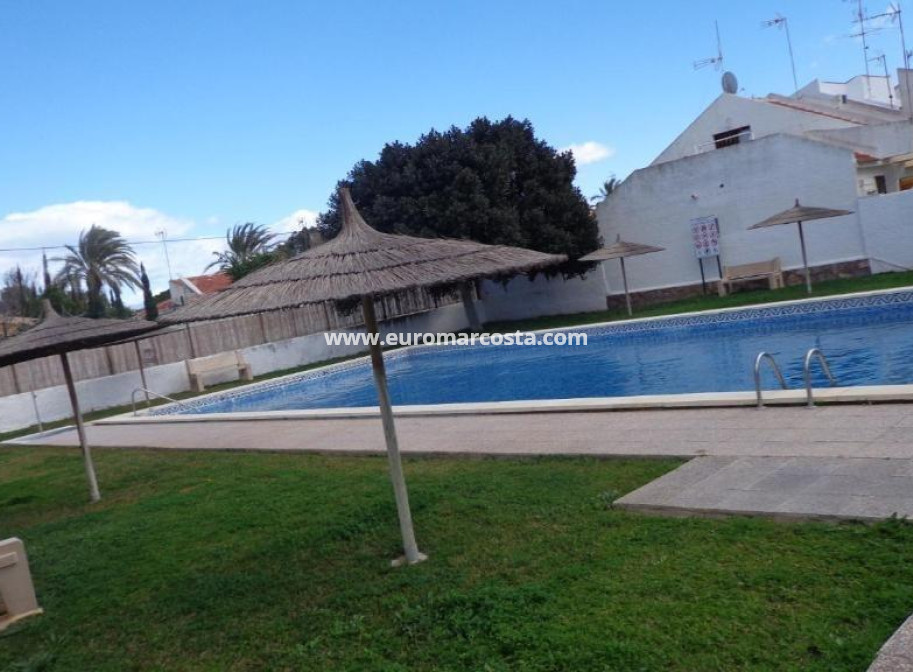 Sale - Apartment / flat - Torrevieja - Calas blanca