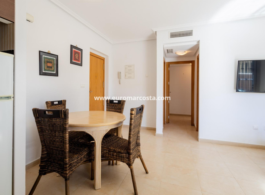 Objekte zum Wiederverkauf - Wohnung - Torrevieja - Orihuela Costa