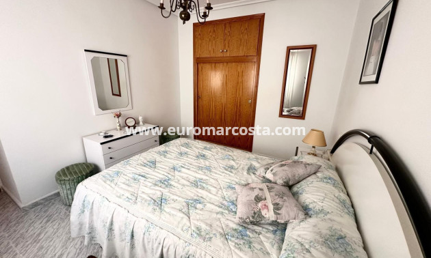 Sale - Apartment / flat - Torrevieja - TORREVIEJA