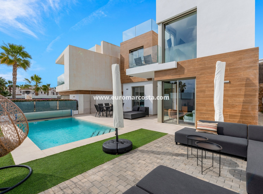 Objekte zum Wiederverkauf - Villa freitstehend - Orihuela Costa