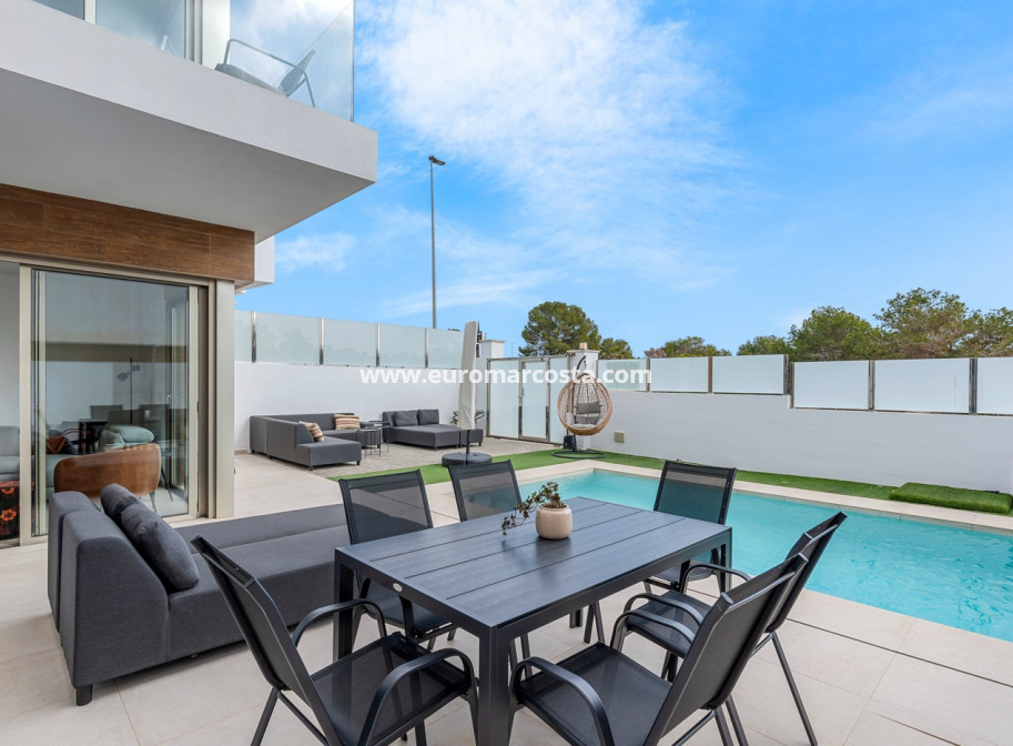 Objekte zum Wiederverkauf - Villa freitstehend - Orihuela Costa