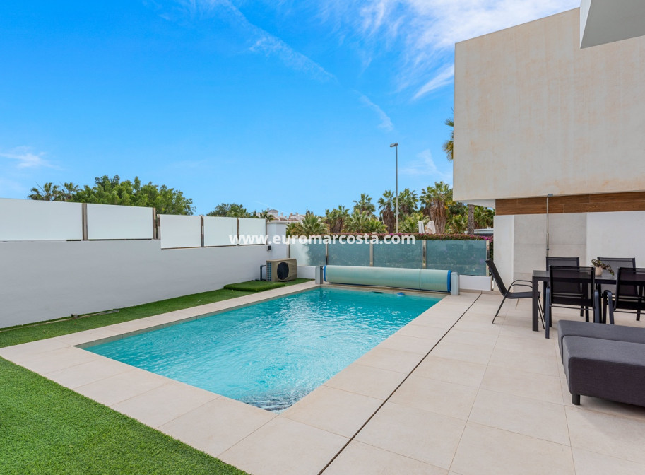 Objekte zum Wiederverkauf - Villa freitstehend - Orihuela Costa