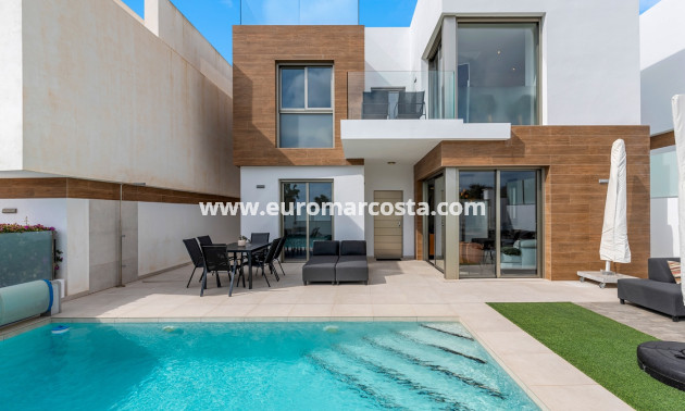 Objekte zum Wiederverkauf - Villa freitstehend - Orihuela Costa