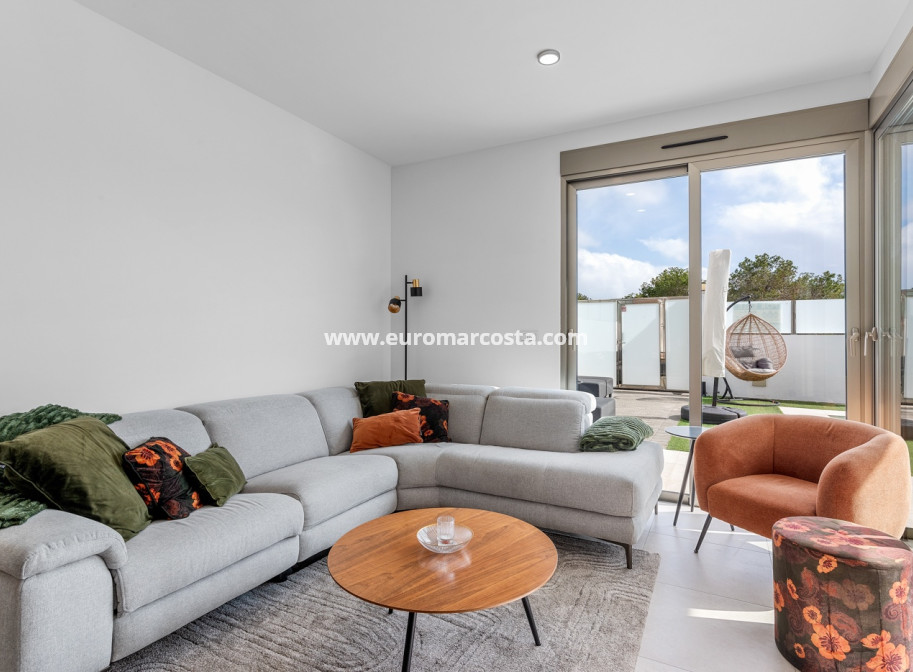 Objekte zum Wiederverkauf - Villa freitstehend - Orihuela Costa