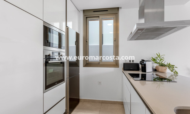 Objekte zum Wiederverkauf - Villa freitstehend - Orihuela Costa