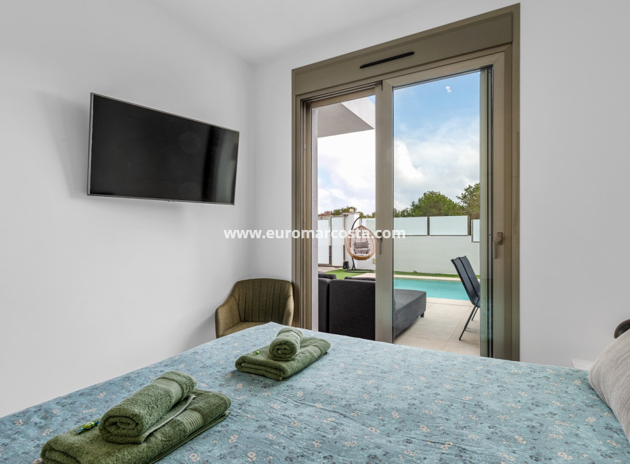 Objekte zum Wiederverkauf - Villa freitstehend - Orihuela Costa